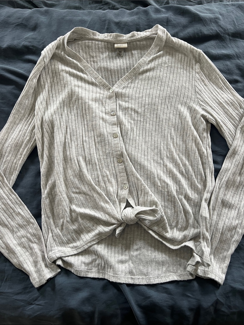 a new day Light Gray Ribbed Button-Knot Long Sleeve Top